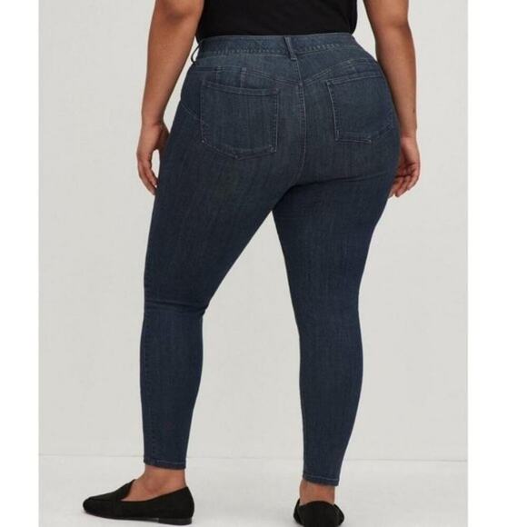 TORRID Bombshell Skinny Jean Premium Stretch Dark Wash High Waisted Plus Size 24 - Picture 8 of 12